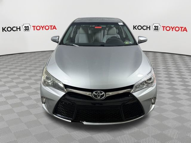 Used 2016 Toyota Camry SE w/ Four Season Floor Mat Package image 2