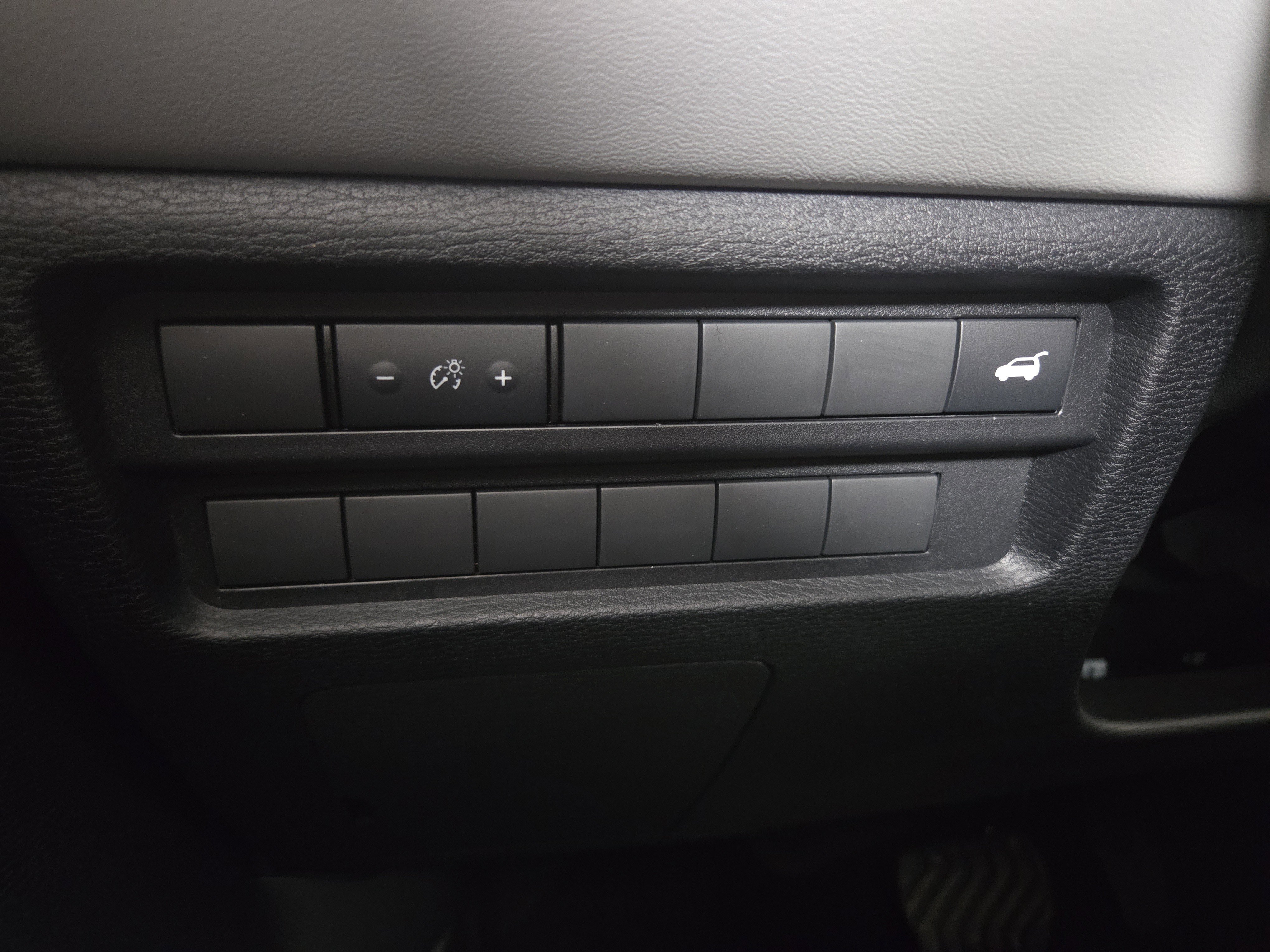 New 2025 Mitsubishi Outlander SE image 25