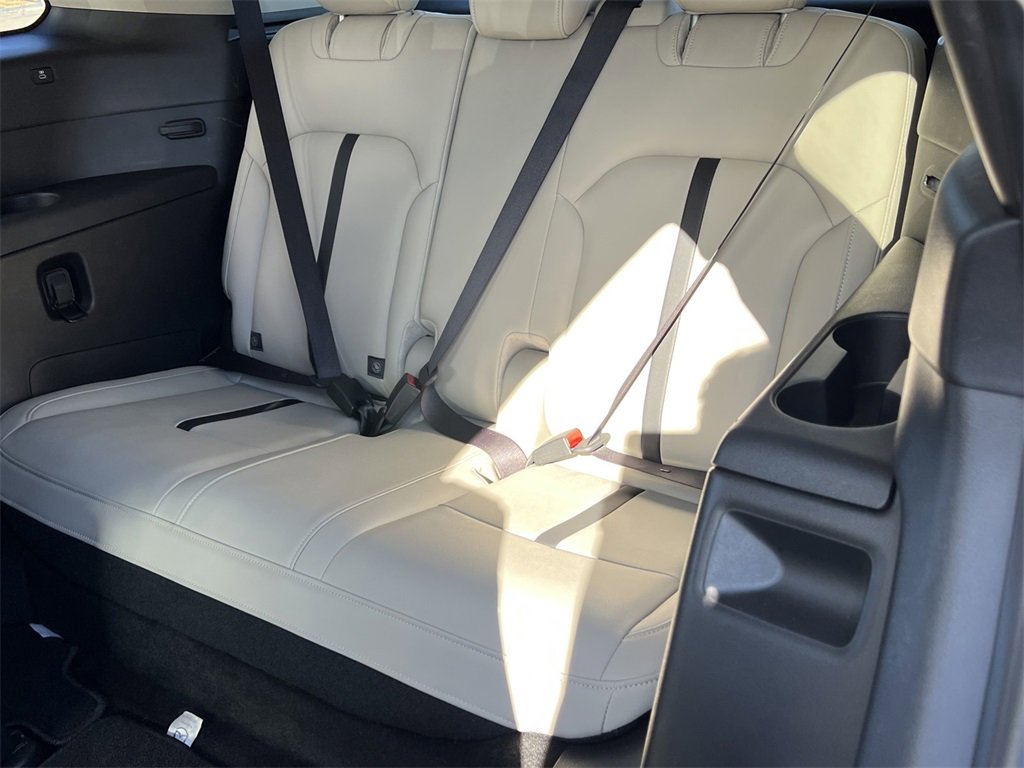 Used 2025 MAZDA CX-90 3.3 Turbo w/ Preferred Package image 24