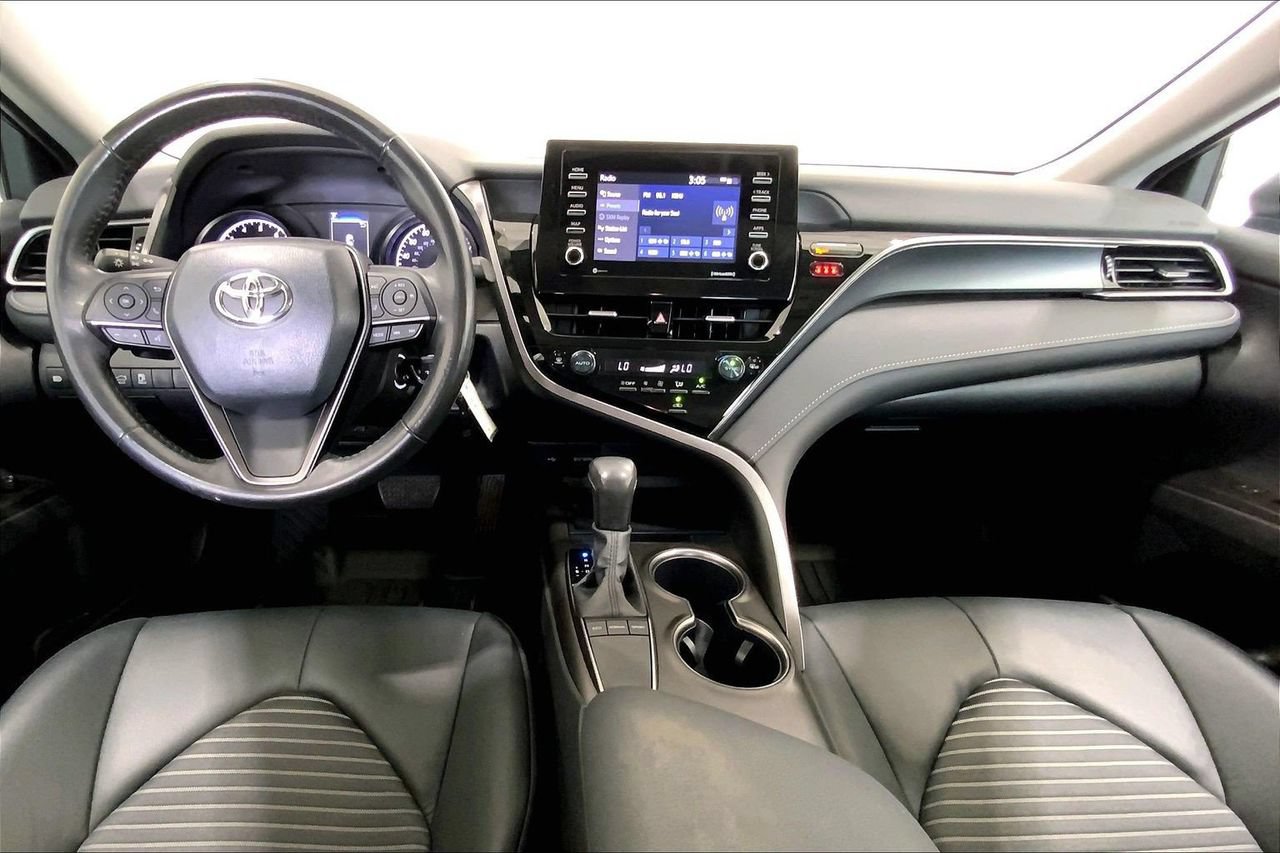 Used 2024 Toyota Camry SE FWD image 15