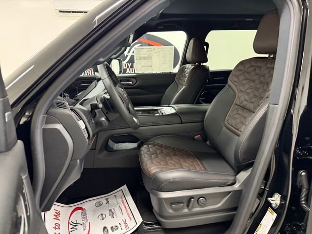 New 2025 Nissan Armada Platinum w/ Convenience Package image 10