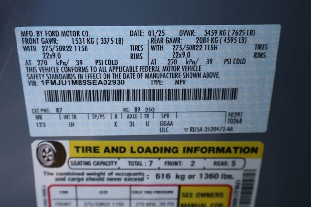 Used 2025 Ford Expedition Platinum w/ Stealth Appearance Package image 38