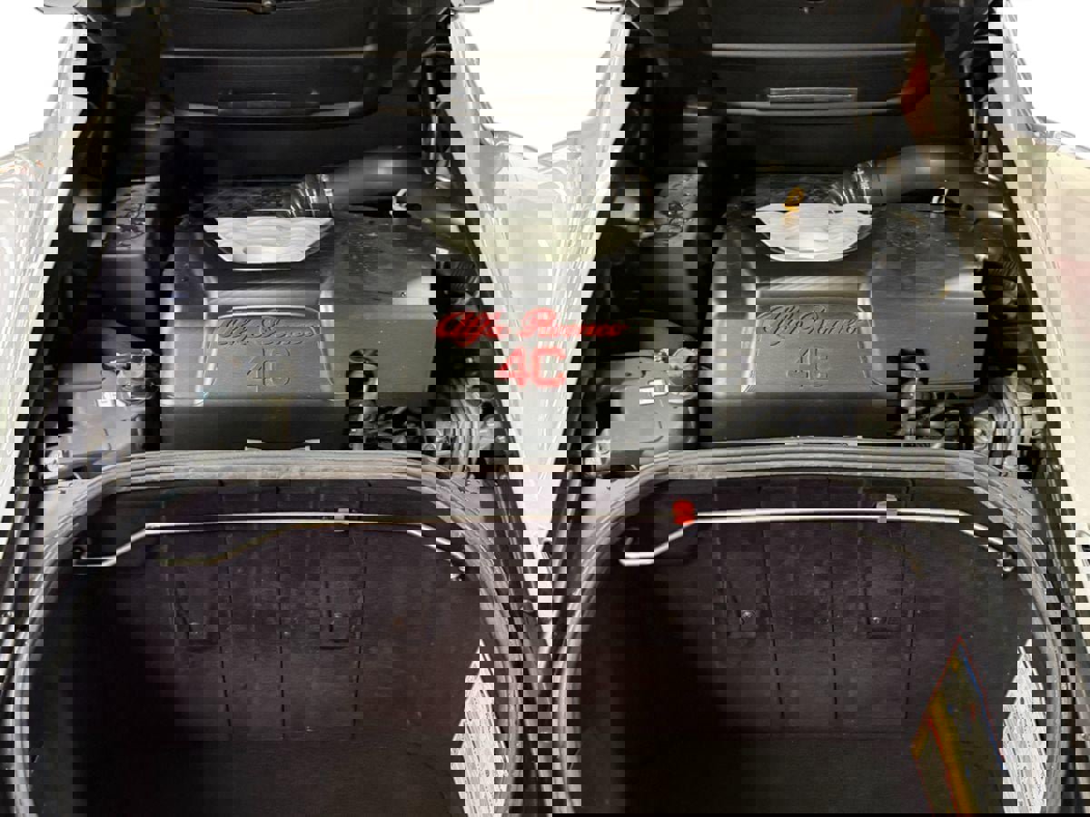 Used 2018 Alfa Romeo 4C Spider w/ Convenience Group - Spider image 11