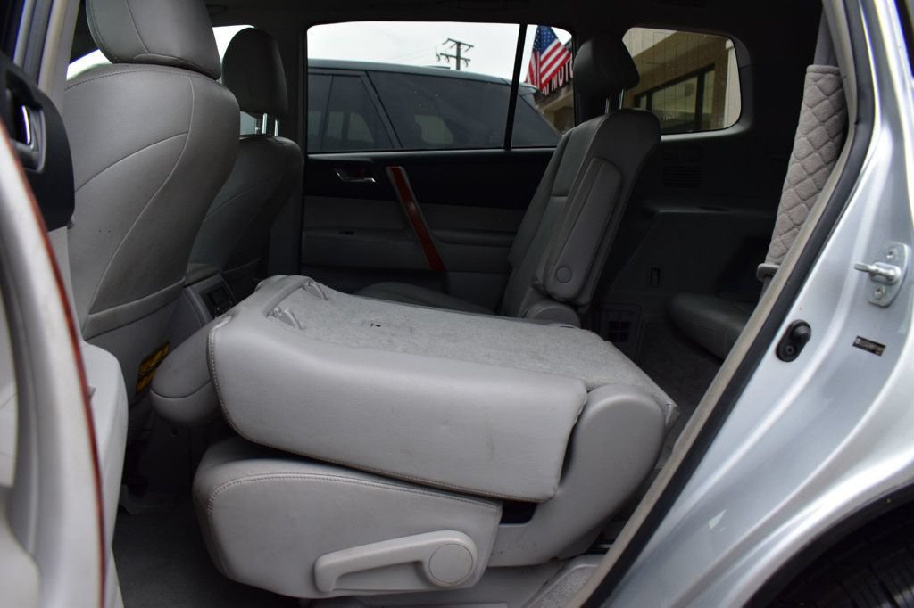 Used 2008 Toyota Highlander Limited AWD/4WD image 24