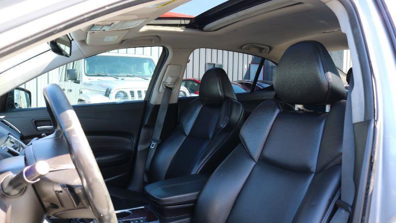 Used 2016 Acura TLX FWD image 9