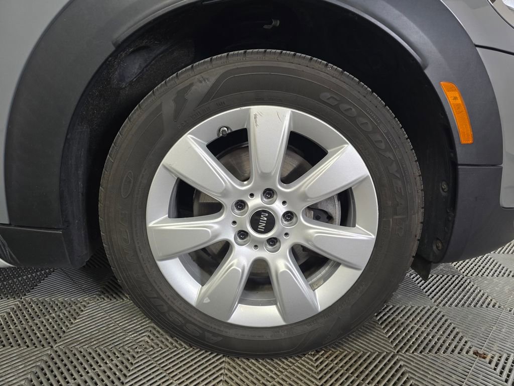 Used 2019 MINI Cooper Countryman image 2