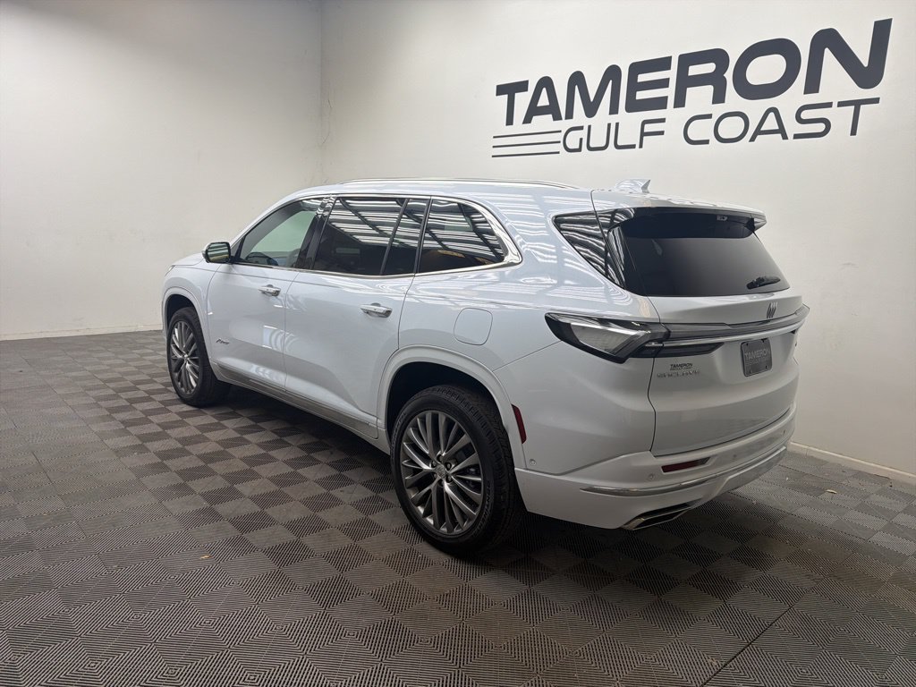 New 2026 Buick Enclave Avenir w/ Super Cruise Package FWD image 3