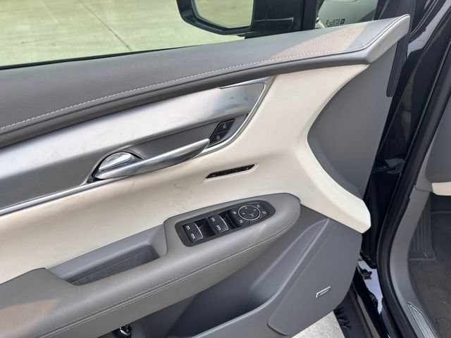 Used 2021 Cadillac XT5 Premium Luxury FWD image 23