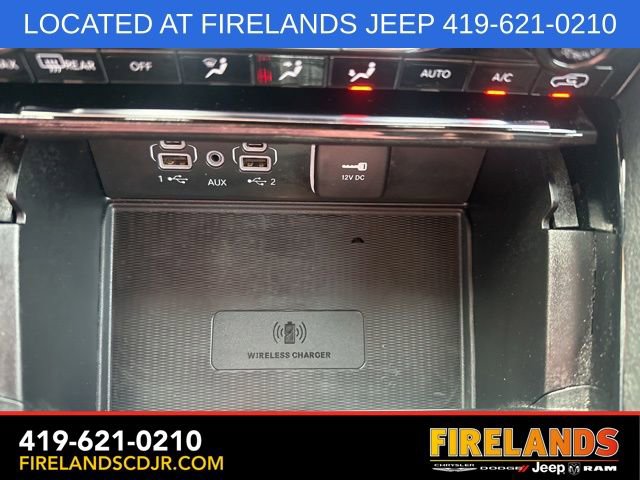 Used 2023 Jeep Grand Cherokee L Laredo image 30