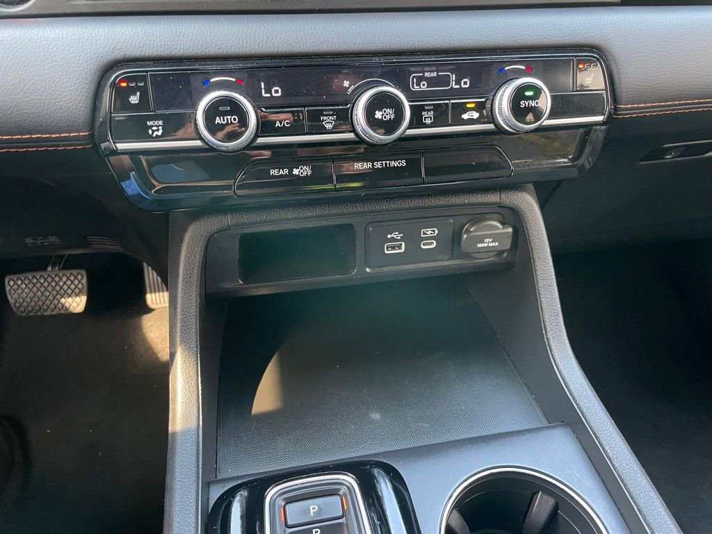 Certified 2025 Honda Pilot Sport image 18