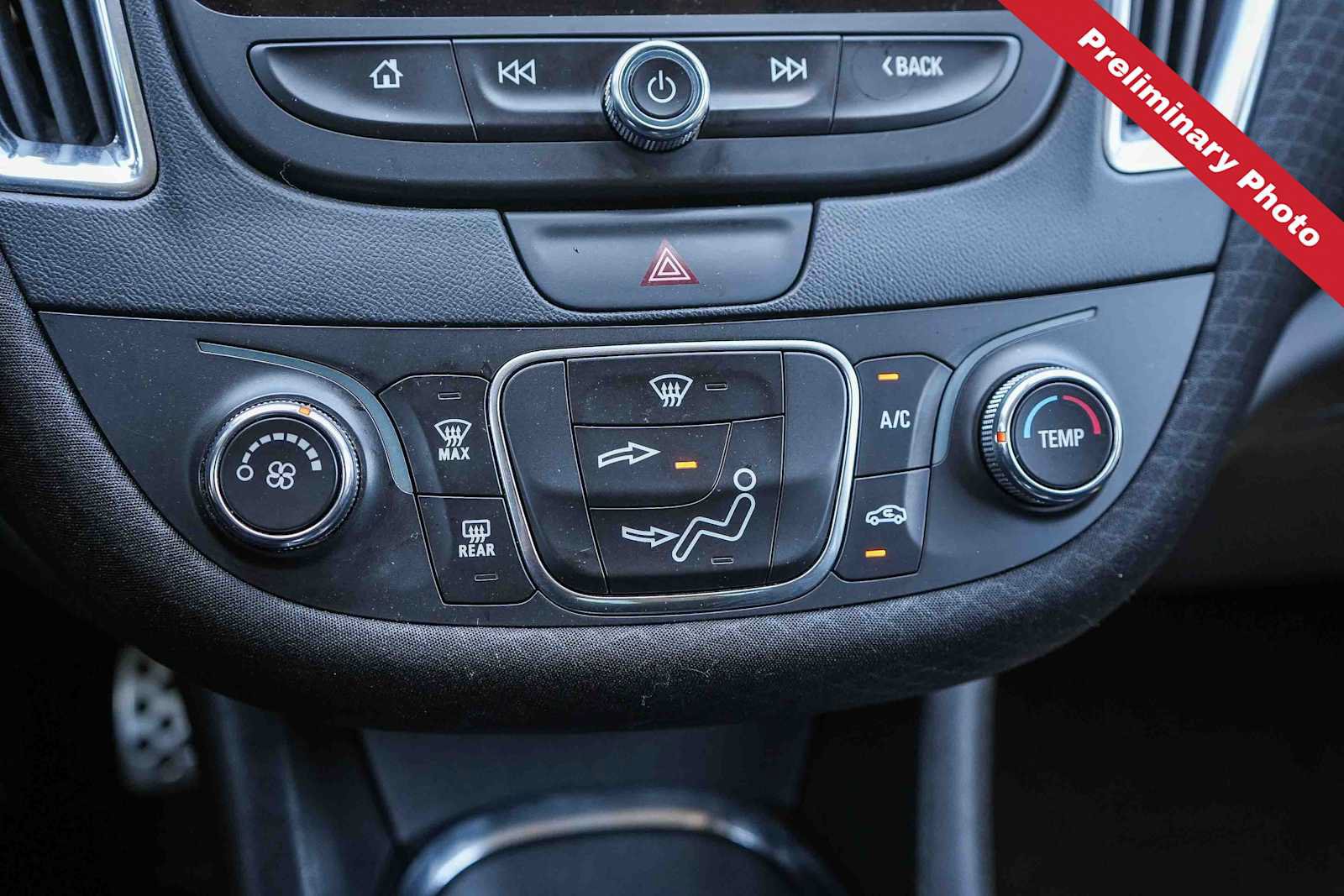 Used 2016 Chevrolet Malibu LT FWD image 21