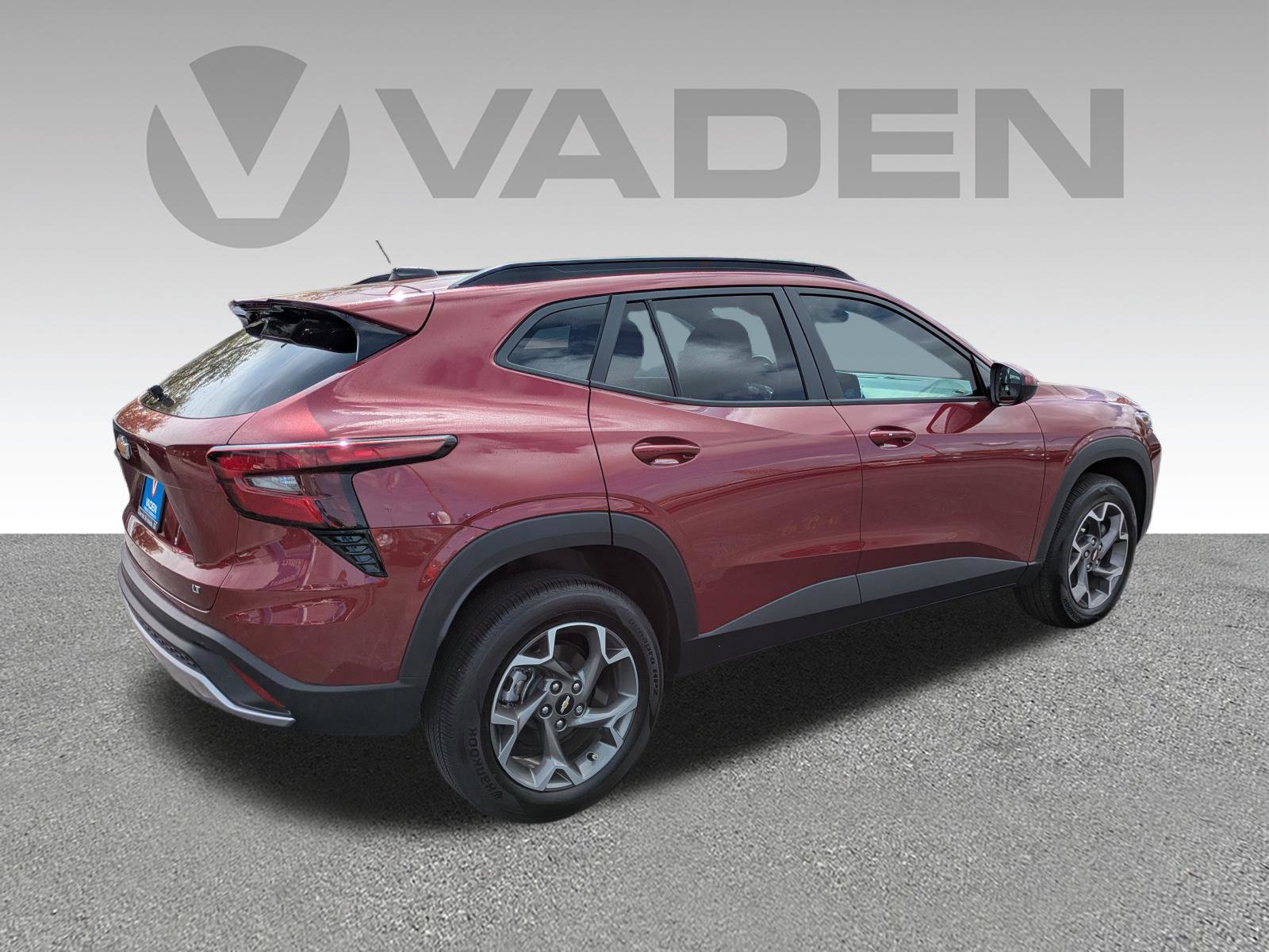 Used 2025 Chevrolet Trax LT w/ Driver Confidence Package image 23