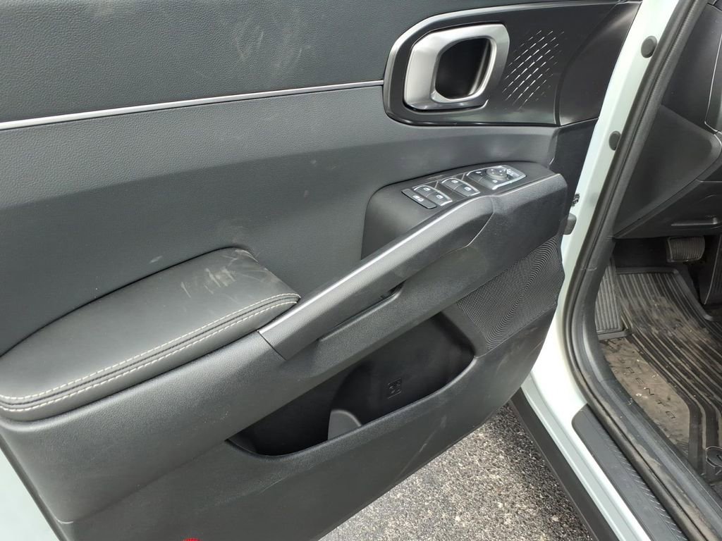 New 2026 Kia Sorento LX image 12