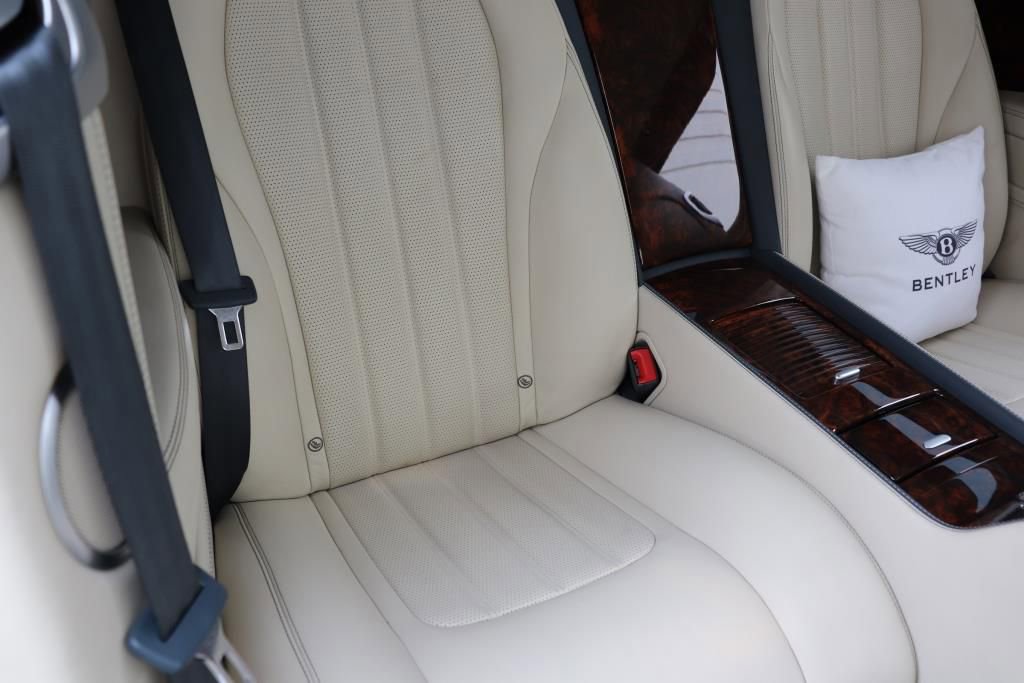 Used 2014 Bentley Continental GT image 38