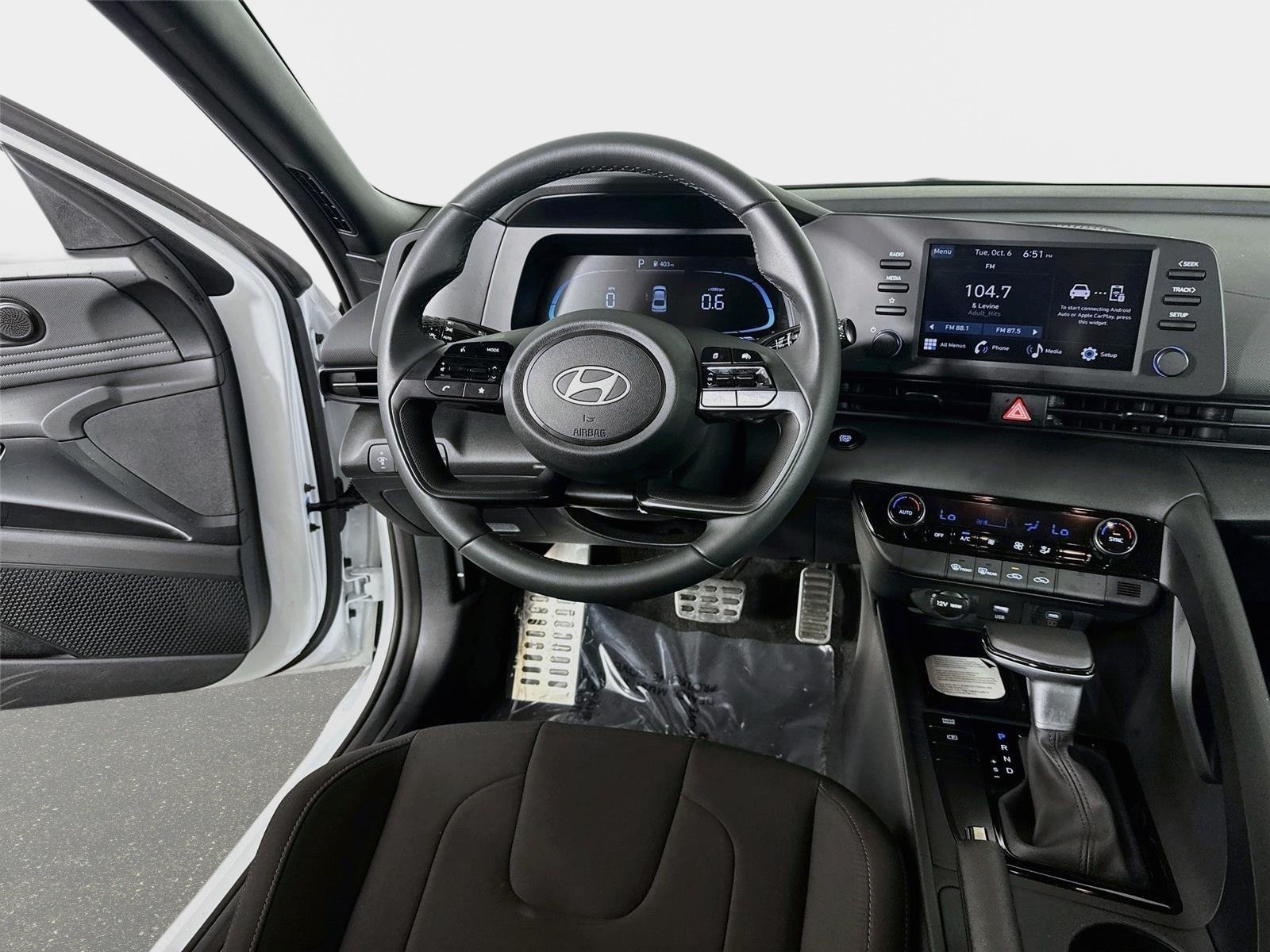 Certified 2026 Hyundai Elantra Sport FWD image 21