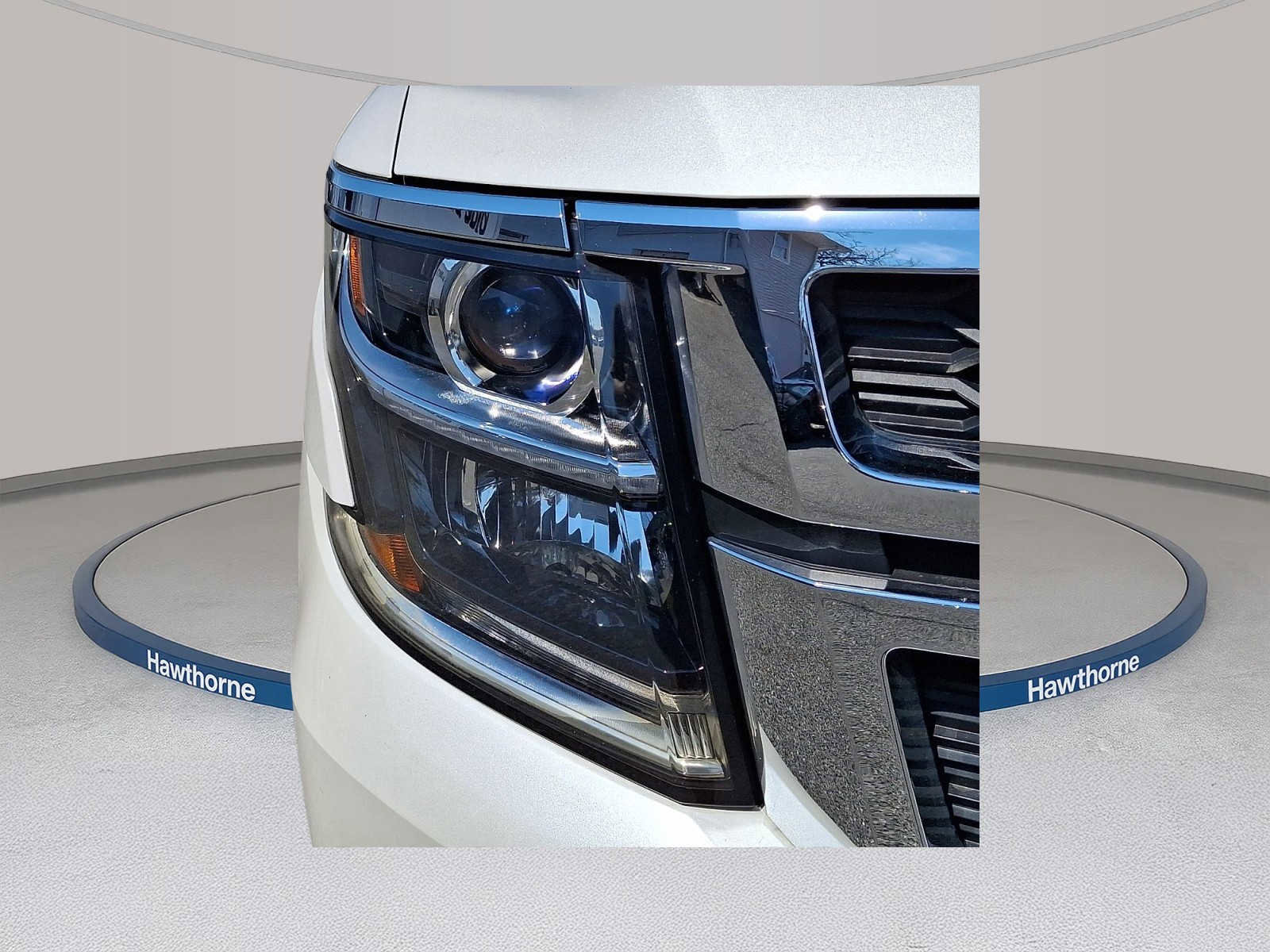 Used 2015 Chevrolet Suburban LT image 7