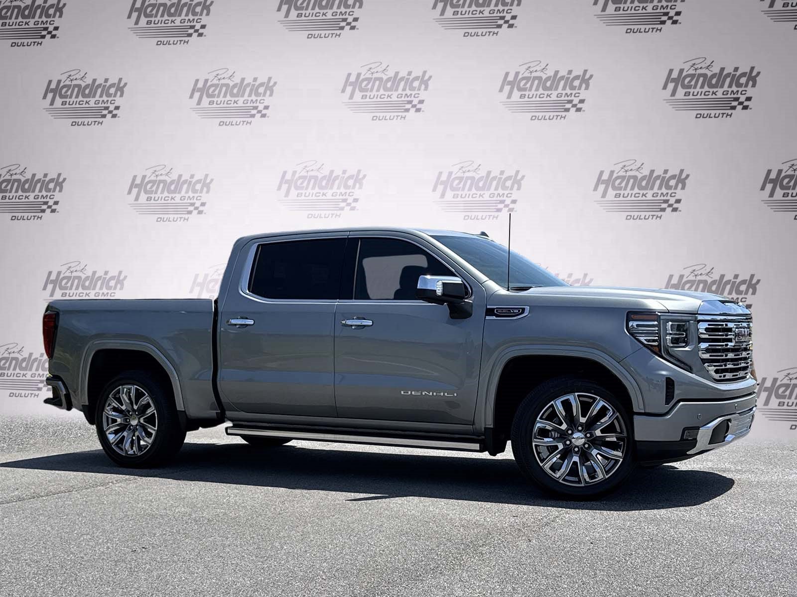 New 2026 GMC Sierra 1500 Denali w/ Denali Reserve Package AWD/4WD image 2