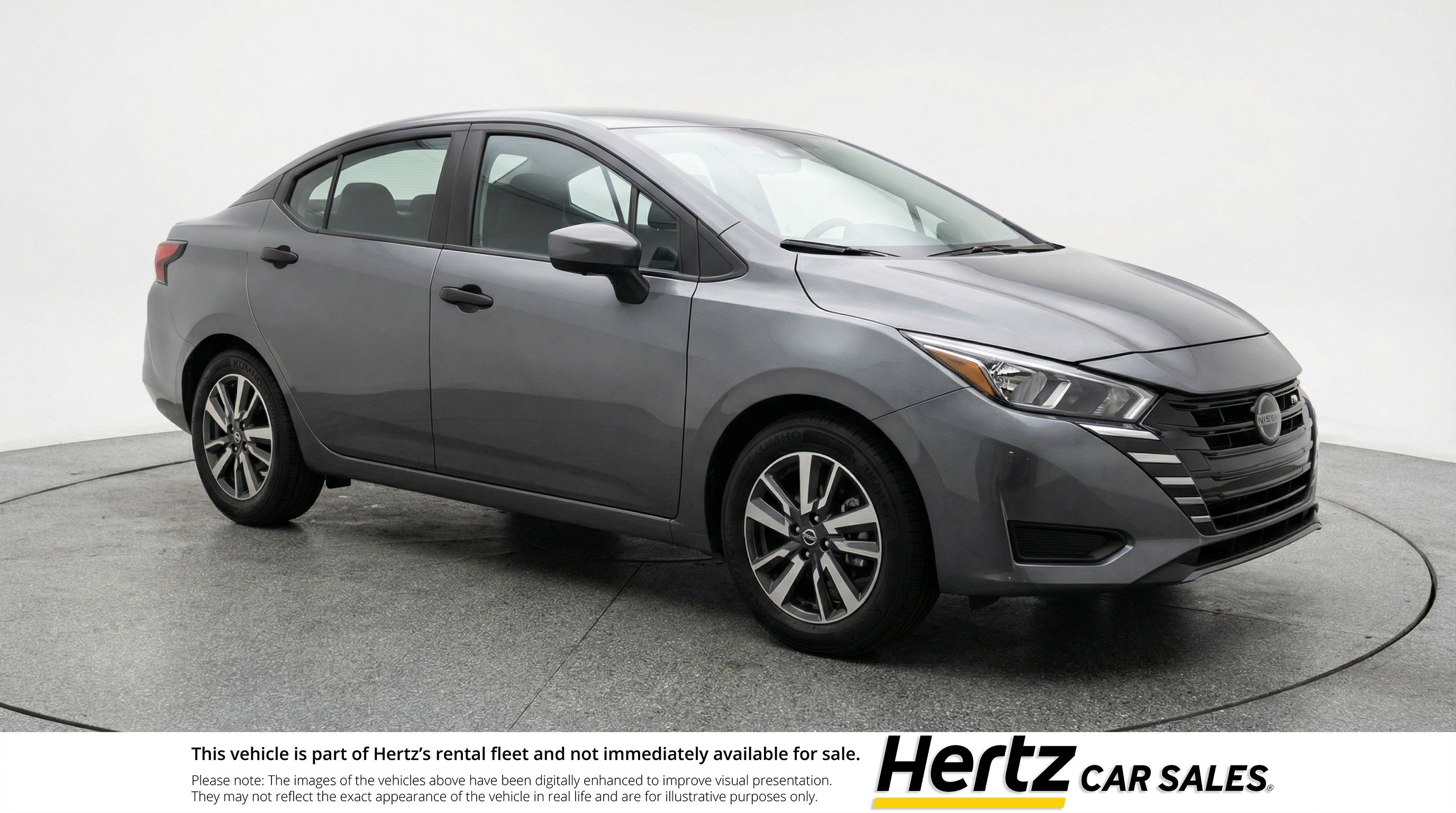 Used 2025 Nissan Versa SV image 1