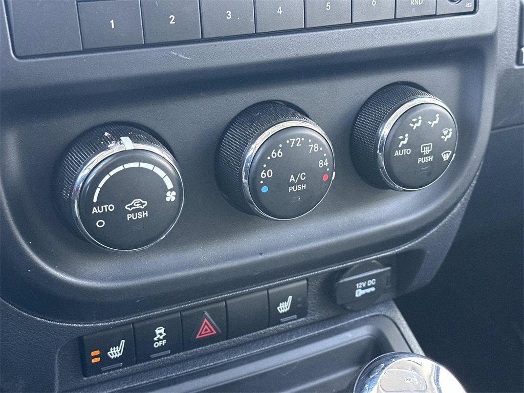 Used 2016 Jeep Patriot High Altitude image 29