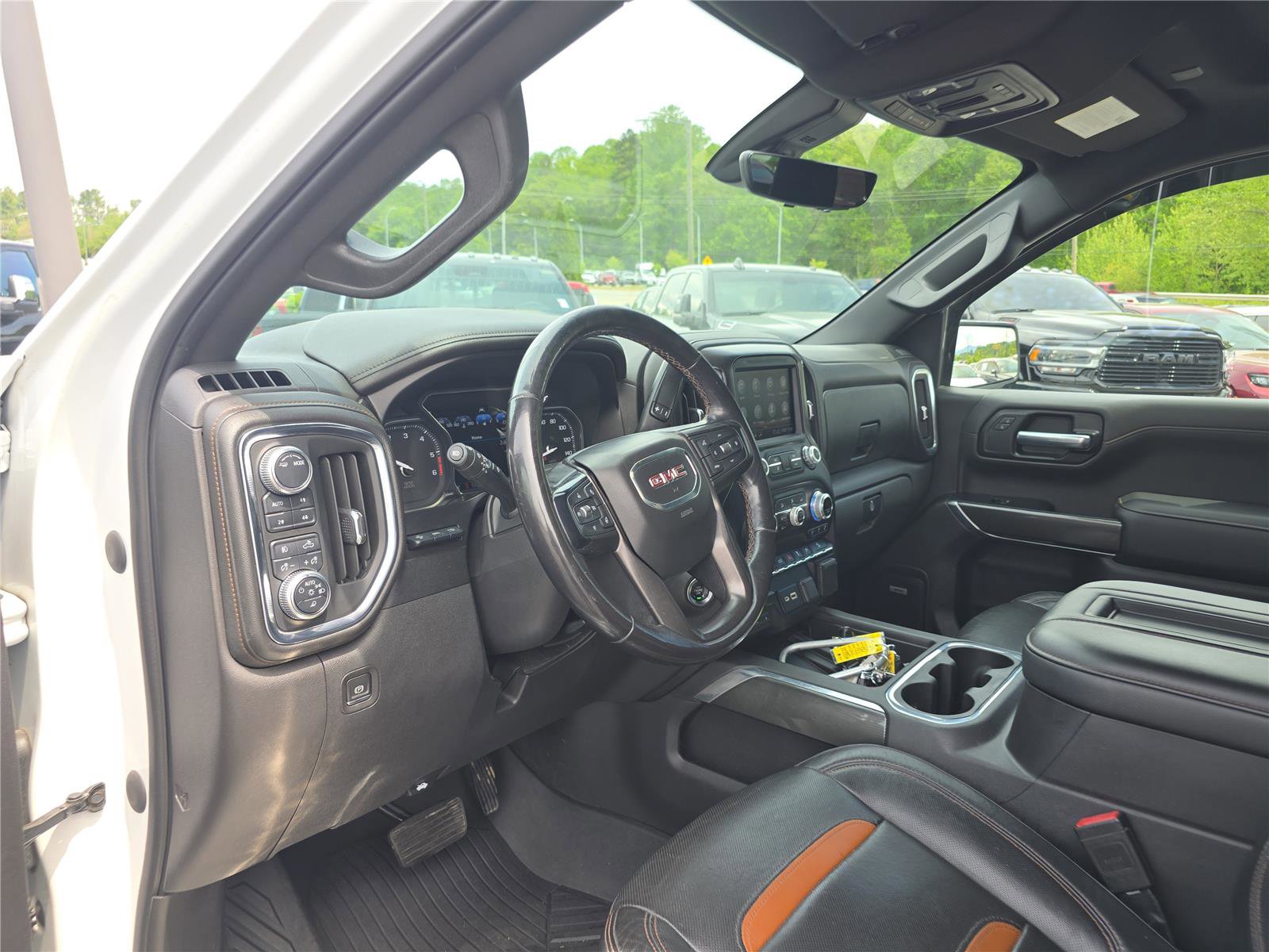 Used 2020 GMC Sierra 1500 AT4 w/ AT4 Premium Package AWD/4WD image 22