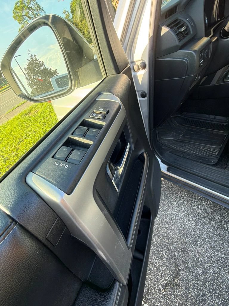 Used 2016 Toyota 4Runner SR5 Premium AWD/4WD image 16