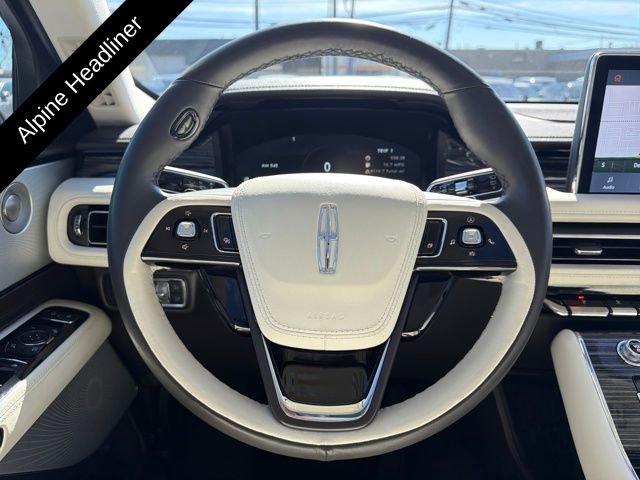 Certified 2023 Lincoln Aviator Black Label w/ Jet Package image 18