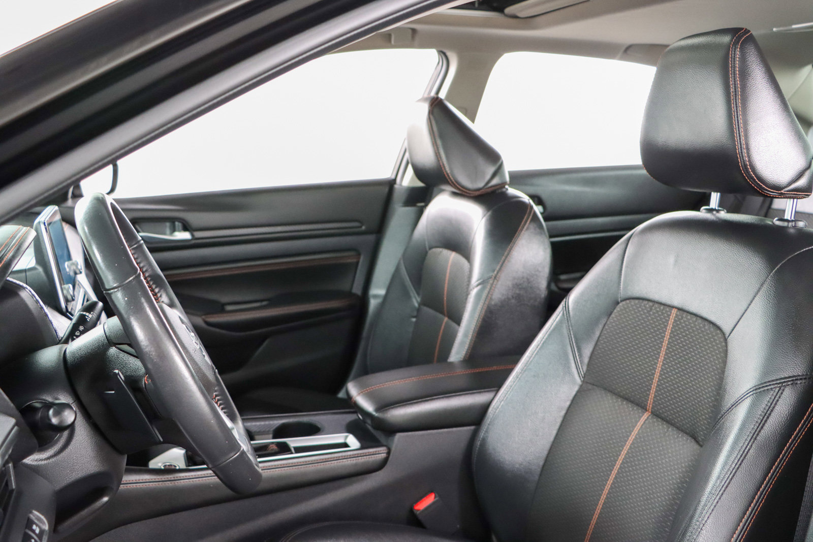 Used 2021 Nissan Altima 2.5 SR w/ SR Premium Package FWD image 24