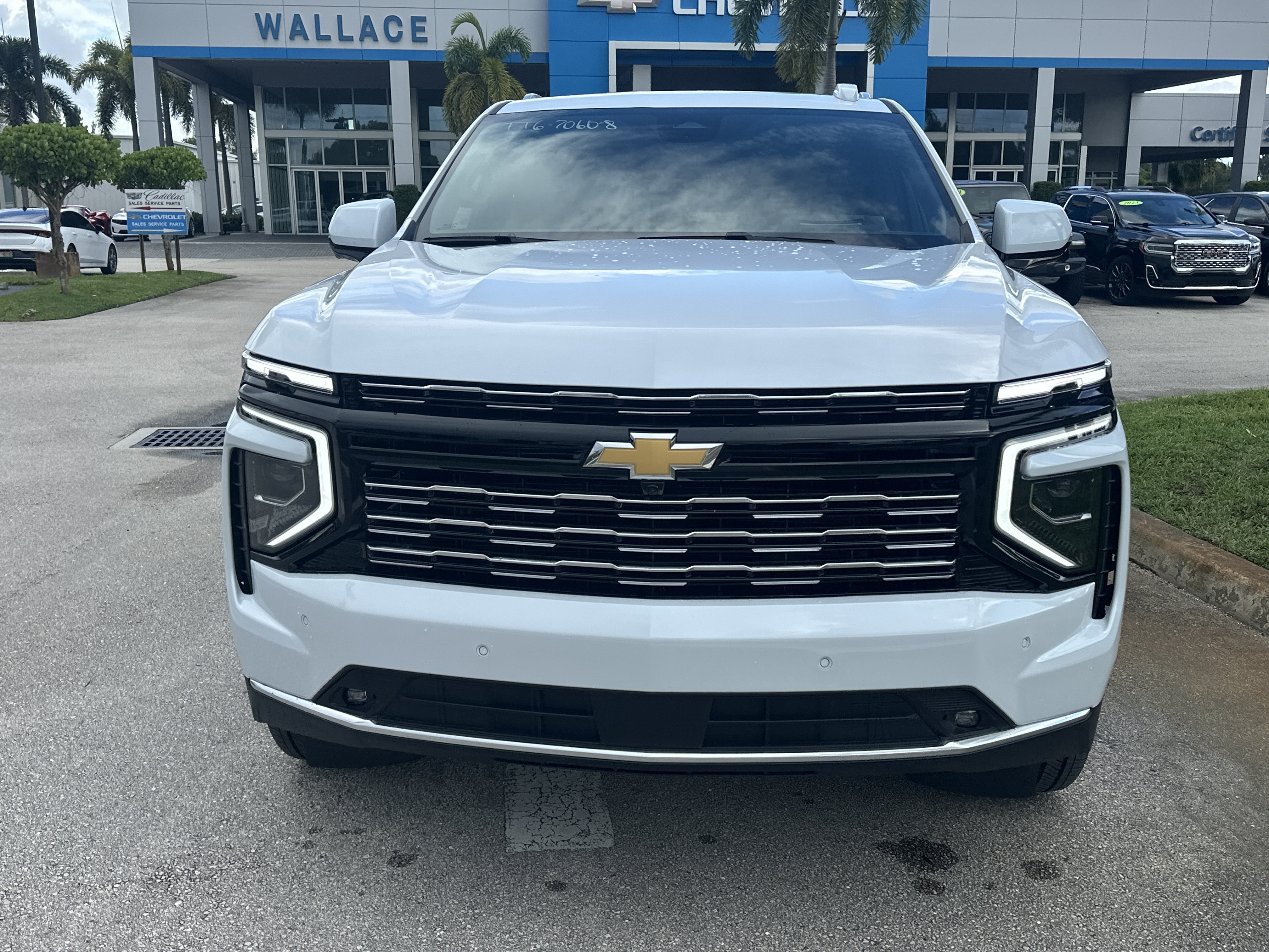 New 2026 Chevrolet Tahoe High Country AWD/4WD image 3