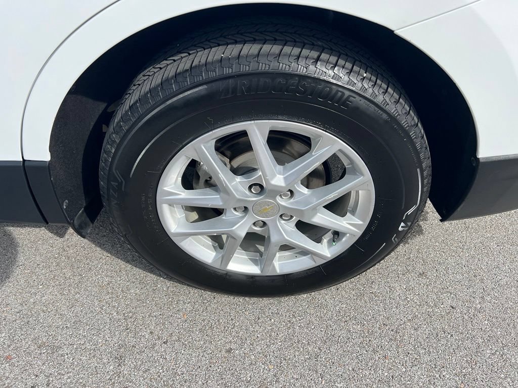Used 2022 Chevrolet Equinox LS w/ LS Convenience Package FWD image 13