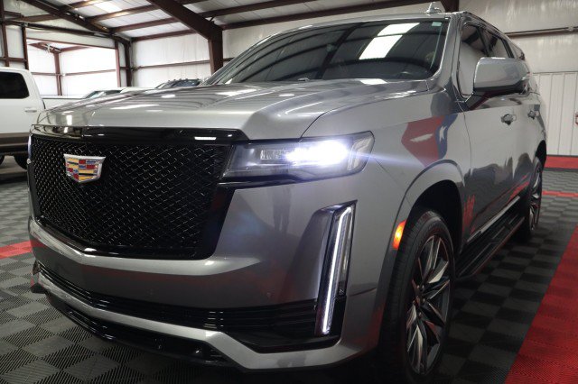 Used 2021 Cadillac Escalade Sport w/ Driver Assist Tech Package AWD/4WD image 32