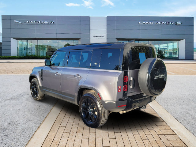 Certified 2024 Land Rover Defender 110 S AWD/4WD image 5