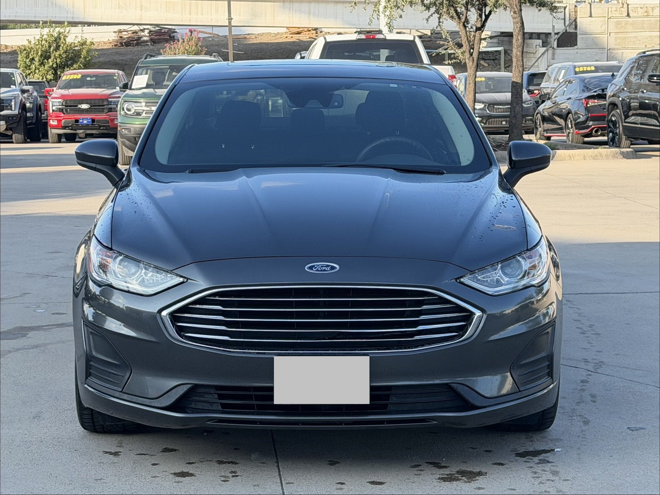 Used 2020 Ford Fusion SE FWD image 8