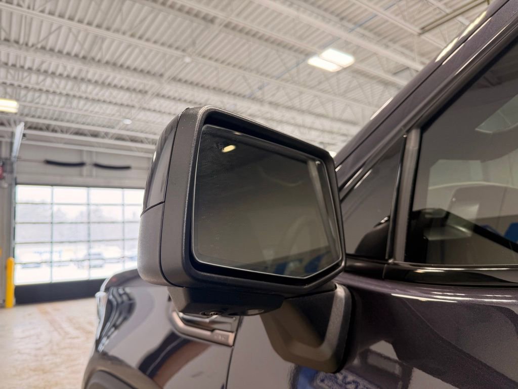 Used 2025 GMC Sierra 1500 AT4X image 18