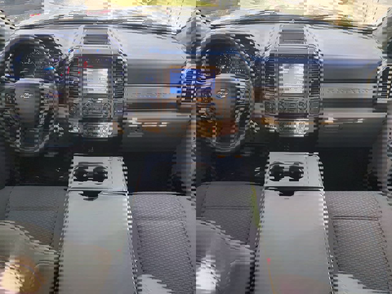 Used 2019 Ford F250 XLT w/ FX4 Off-Road Package image 14