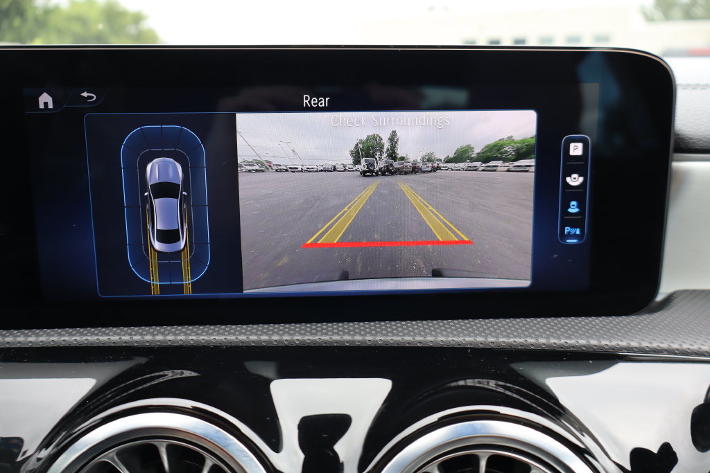 Used 2025 Mercedes-Benz CLA 250 4MATIC image 8