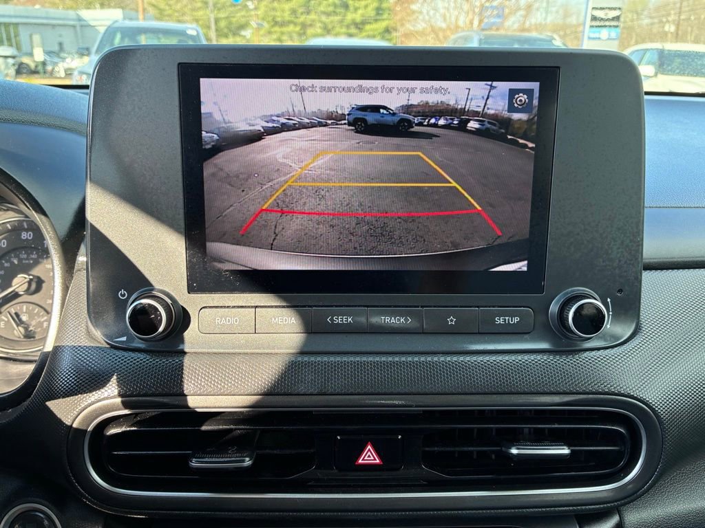 Used 2023 Hyundai Kona SEL AWD/4WD image 32