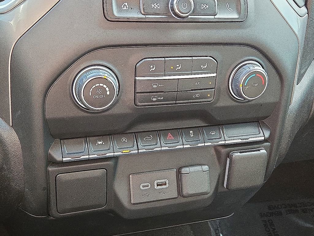 Used 2024 Chevrolet Silverado 1500 Custom image 25