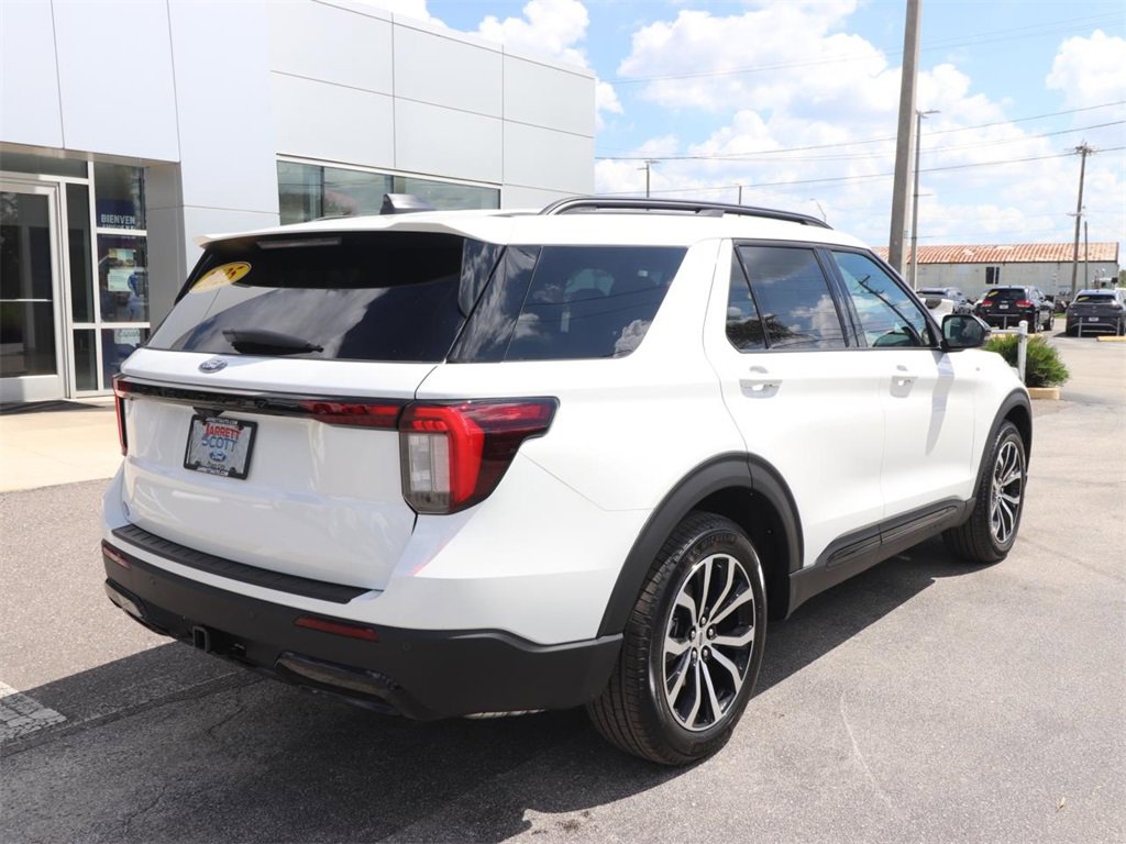 New 2025 Ford Explorer ST-Line image 12
