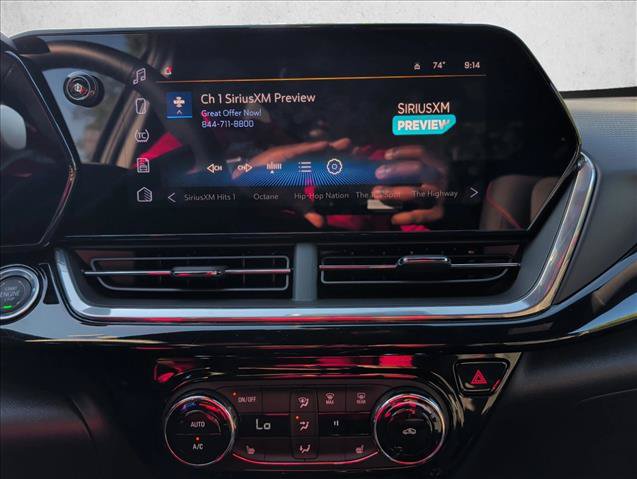 Used 2025 Chevrolet Trax RS w/ Driver Confidence Package FWD image 18