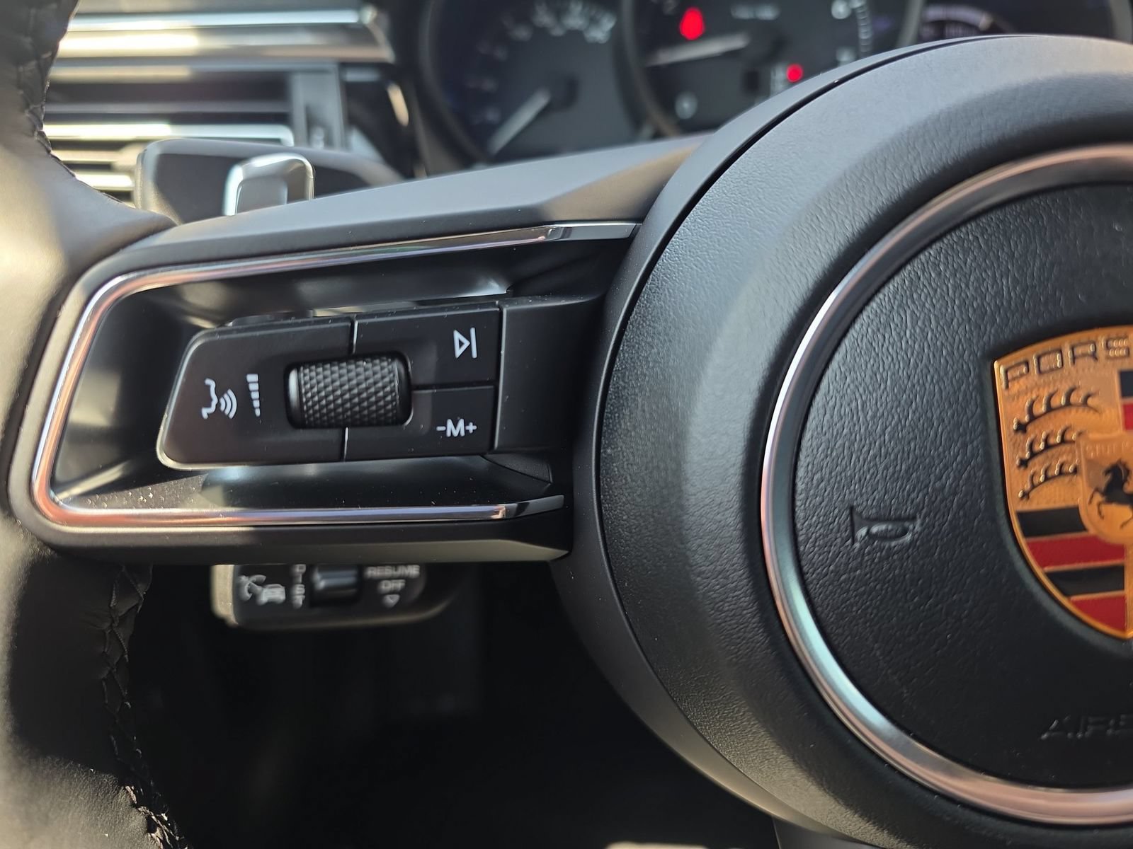 New 2026 Porsche Macan AWD/4WD image 17