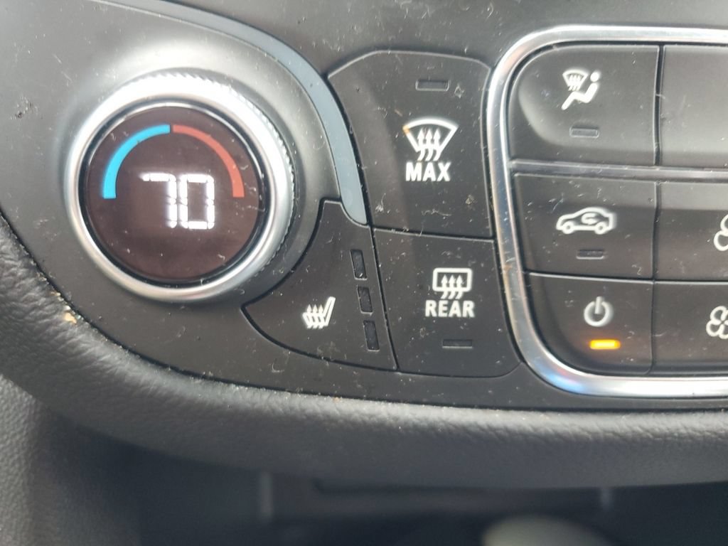 Used 2021 Chevrolet Equinox LT AWD/4WD image 17