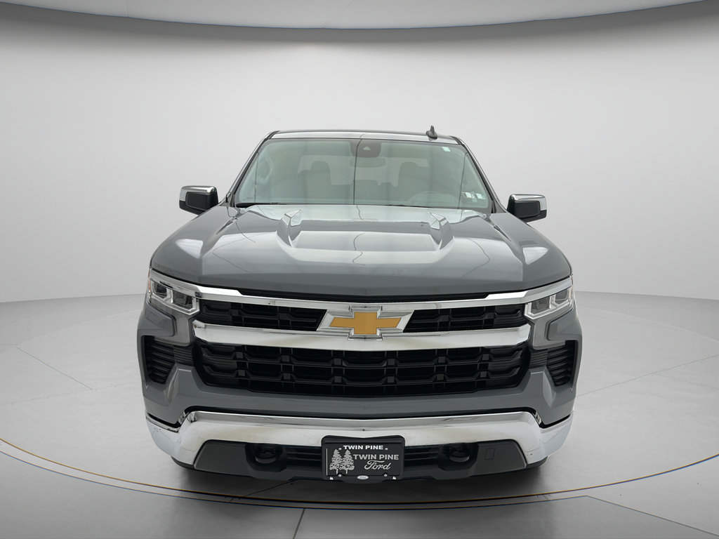 Used 2024 Chevrolet Silverado 1500 LT AWD/4WD image 2