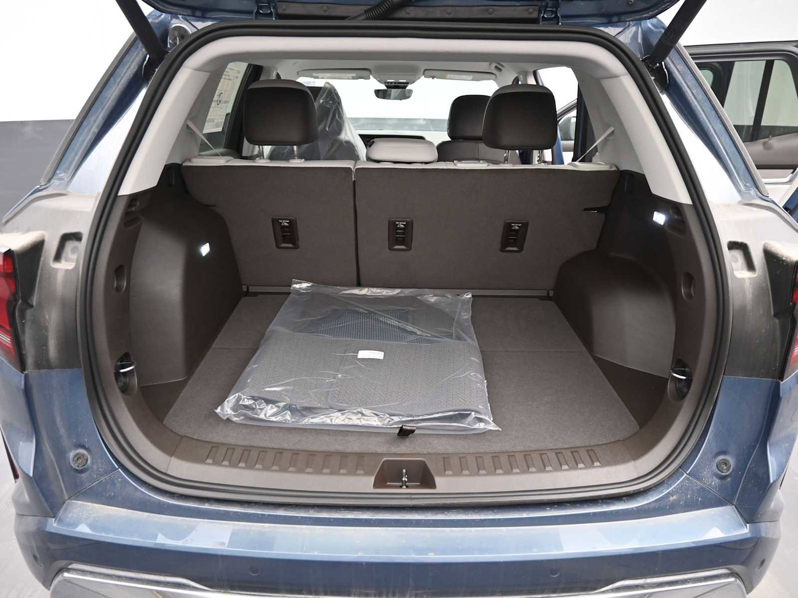 New 2026 GMC Terrain Denali AWD/4WD image 13