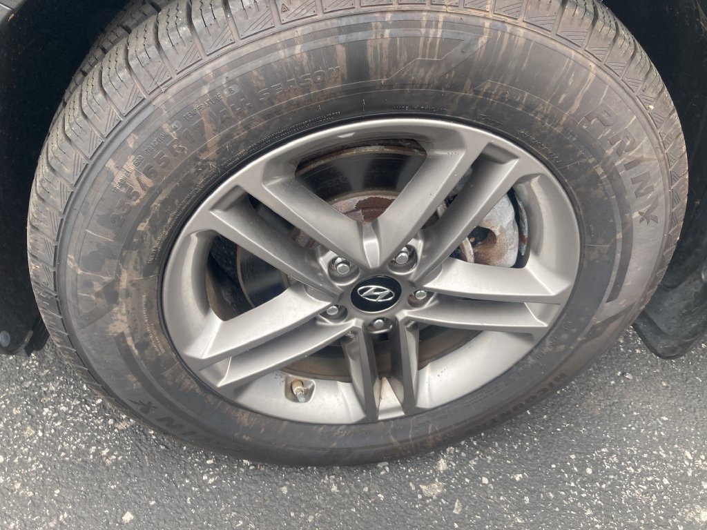 Used 2017 Hyundai Santa Fe Sport AWD/4WD image 33