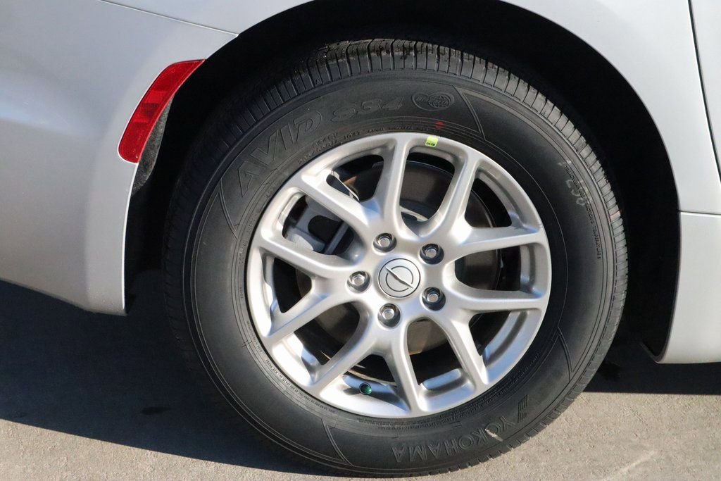 New 2026 Chrysler Pacifica Select FWD image 19