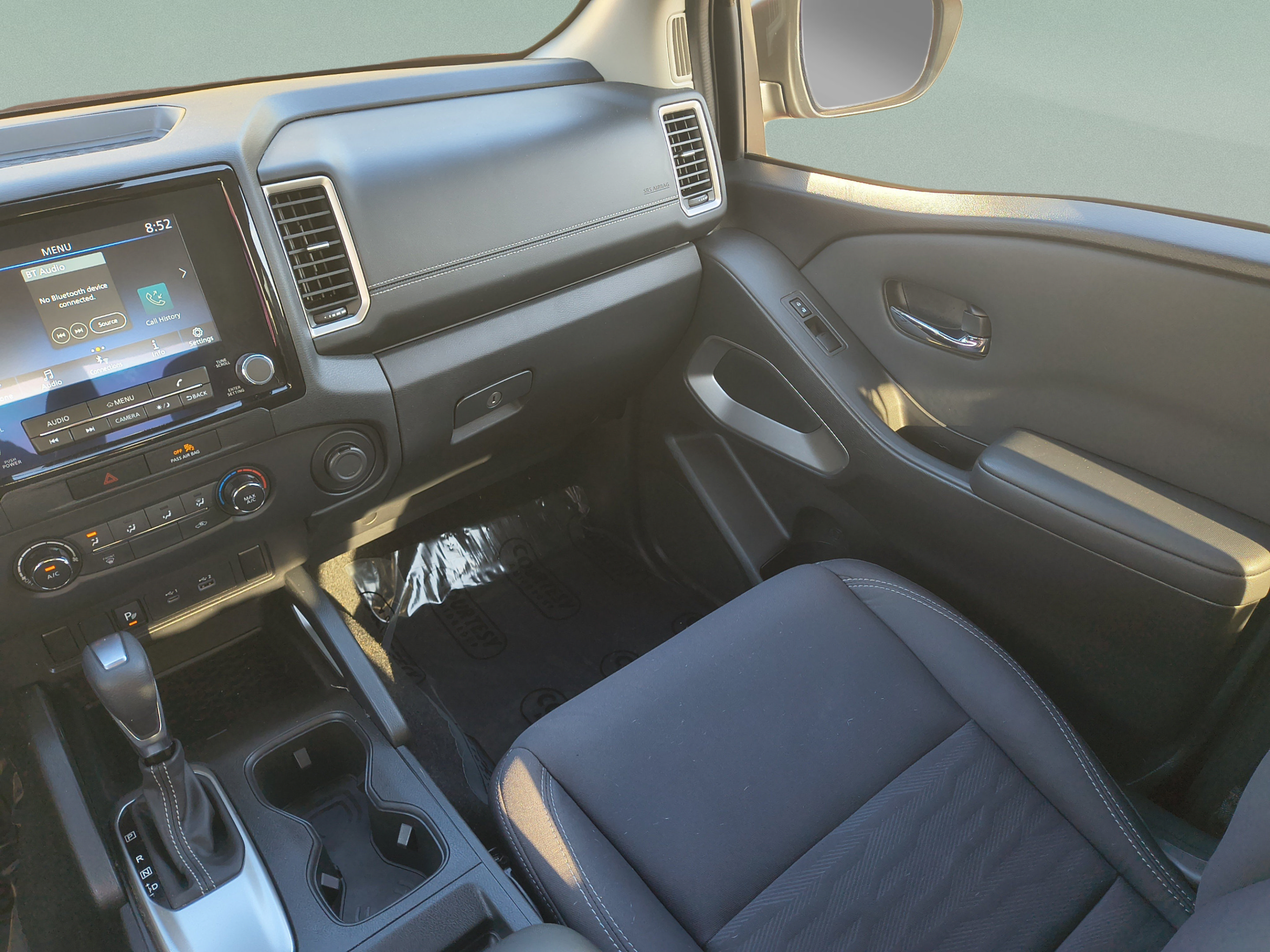 Certified 2022 Nissan Frontier SV w/ Technology Package AWD/4WD image 14