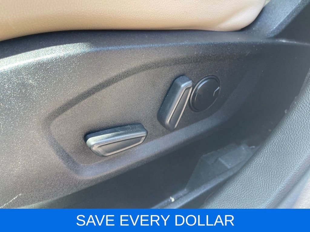 Used 2021 Ford Edge Titanium FWD image 19