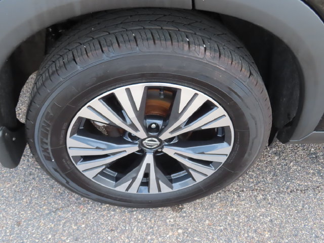 Used 2021 Nissan Rogue SV AWD/4WD image 14