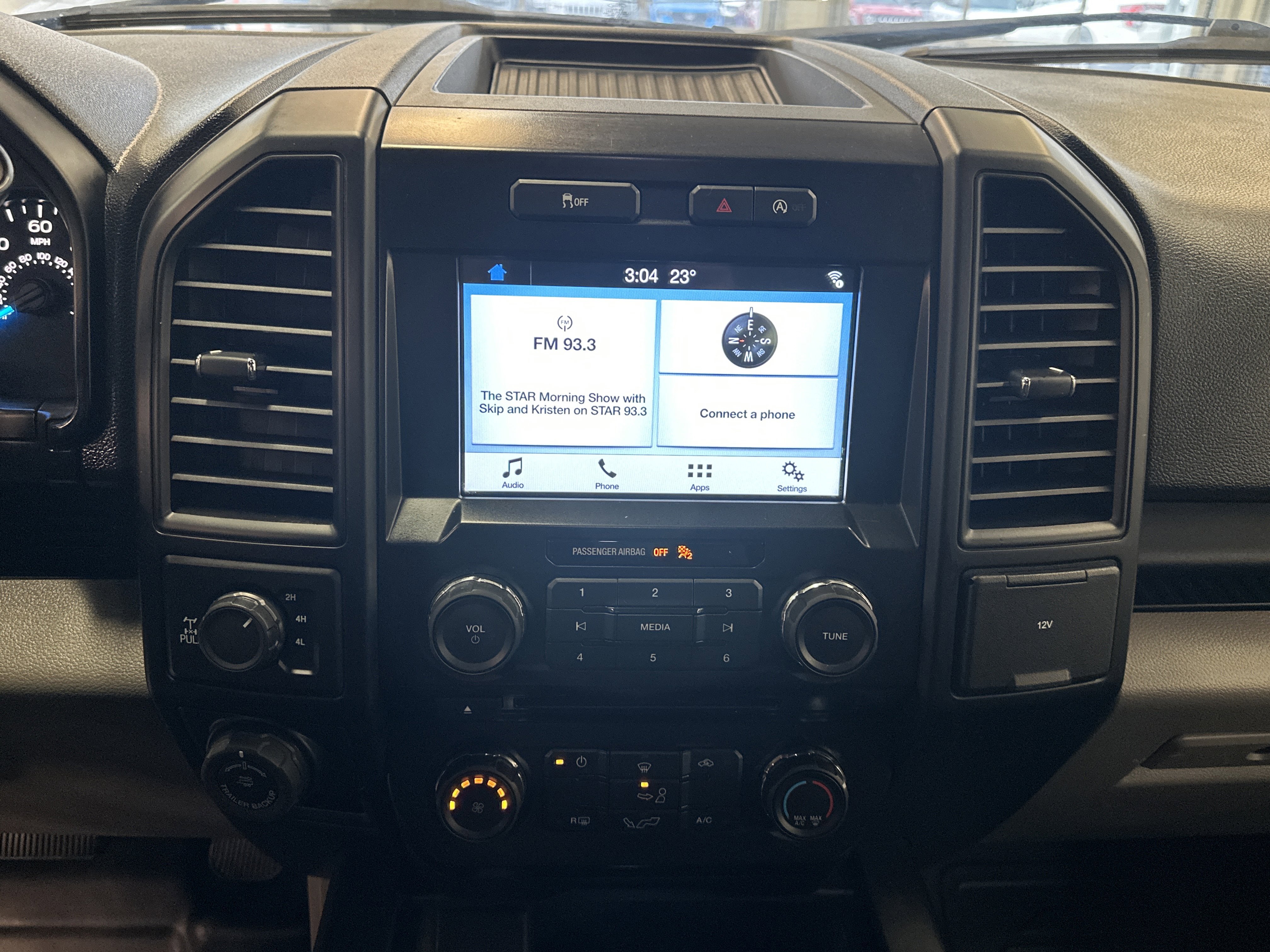 Used 2017 Ford F150 XL w/ Equipment Group 101A Mid image 3