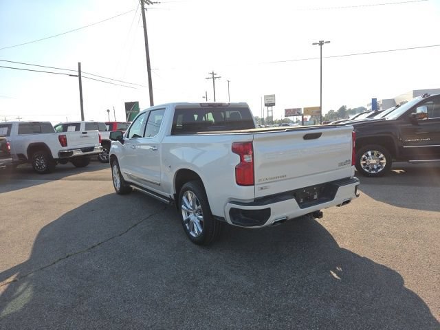 Used 2022 Chevrolet Silverado 1500 High Country w/ High Country Premium Package AWD/4WD image 8